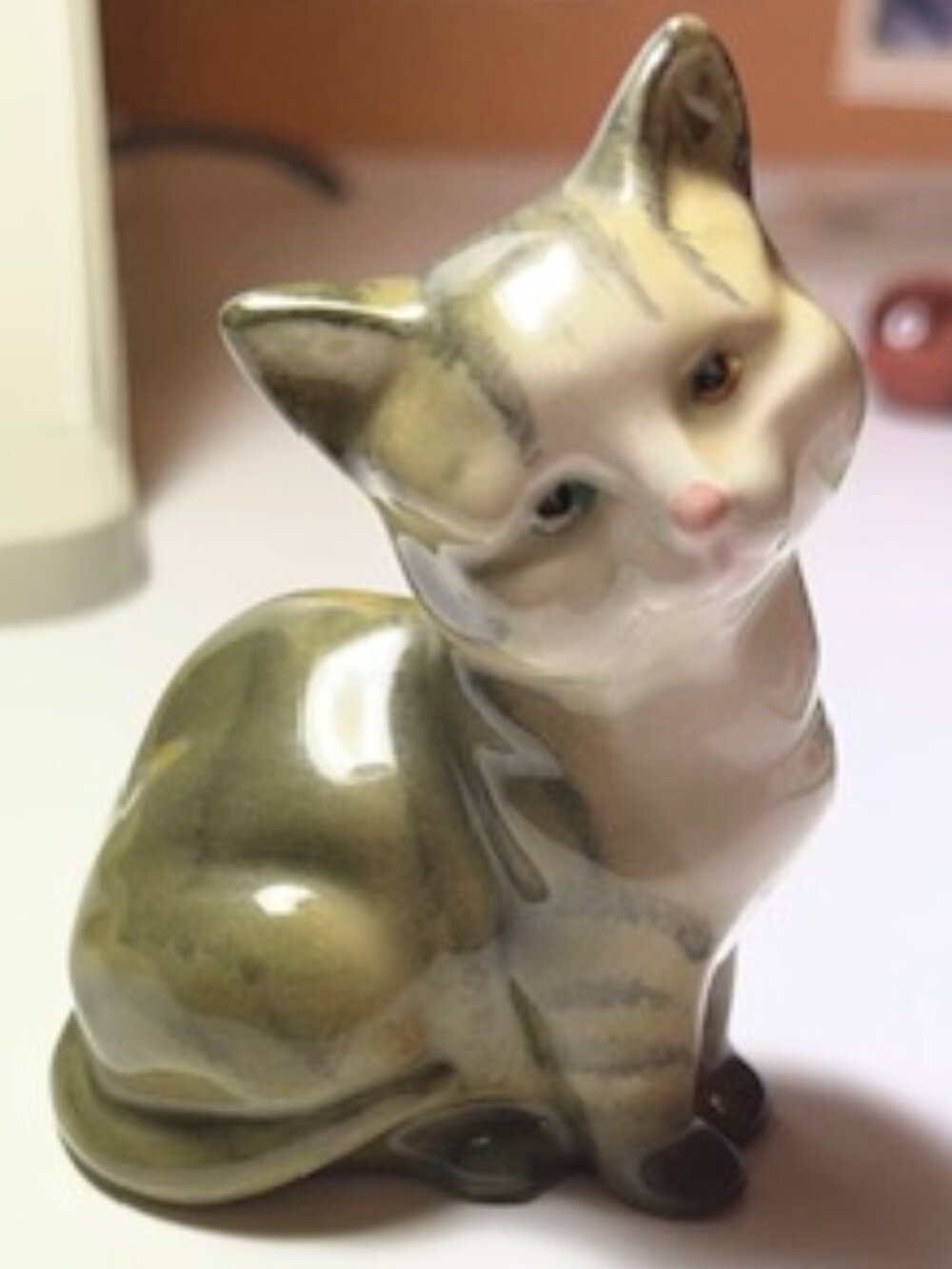Beswick gray cat